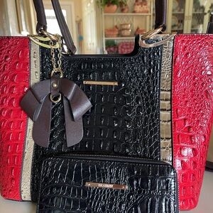 BEAUTIFUL PURSE & MATCHING WALLET